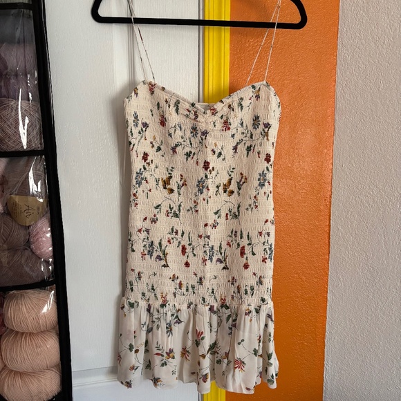 Reformation Dresses & Skirts - Reformation Janessa Dress Ivory - Size 8